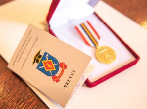Medal dla mł.insp. Grzegorza Winnickiego od Ministerstwa Spraw Wewnętrznych Mołdawii.