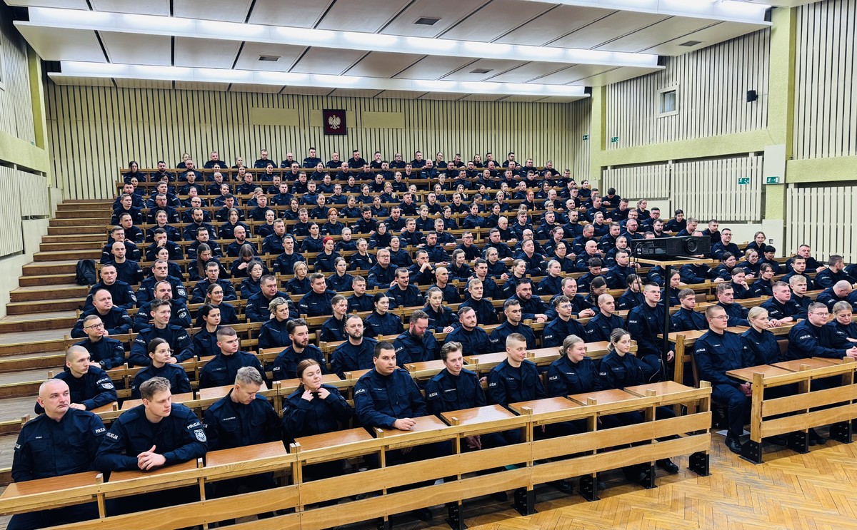 240 funkcjonariuszy rozpoczęło szkolenie zawodowe podstawowe w naszym Centrum